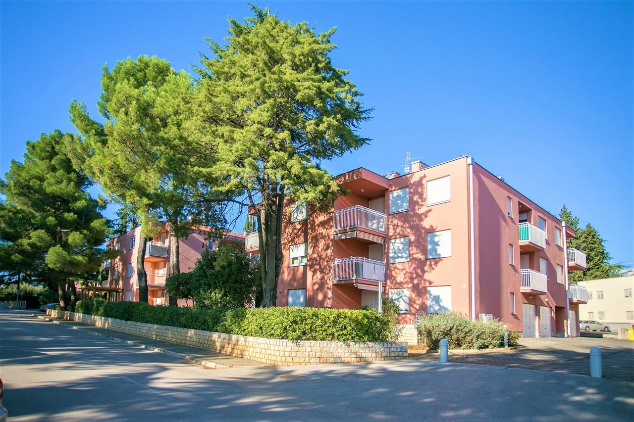 Apartment Morena Новиград Экстерьер фото